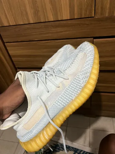 Tênis yezzy original