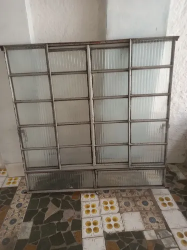 JANELA DE VIDRO 120X120