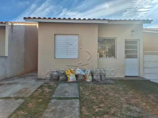 CASA TERREA EM CONDOMINIO COM 2 QUARTOS - OURO VERDE II