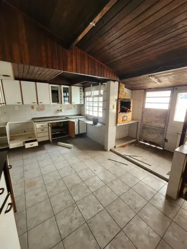 Casa terrea 2 dormitórios sala e cozinha 1 vaga de garagem vila Vitória Mauá