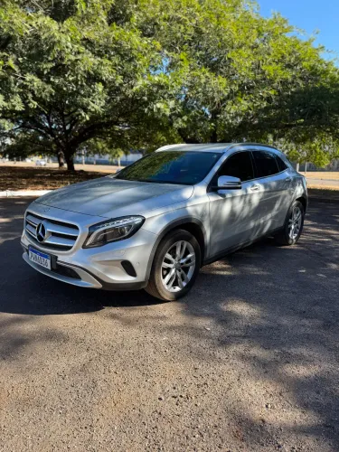 Mercedes-Benz GLA 200 Adv. 1.6/1.6 TB 16V Flex Aut. 2015