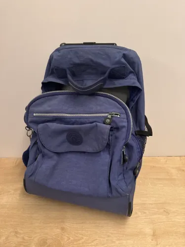 Bolsa rodinha Kipling