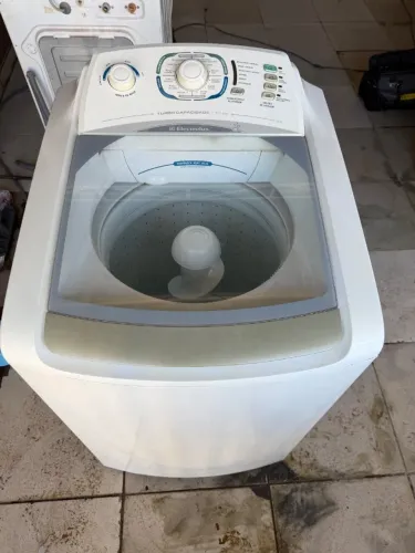 Máquina de lavar 10kg Electrolux 