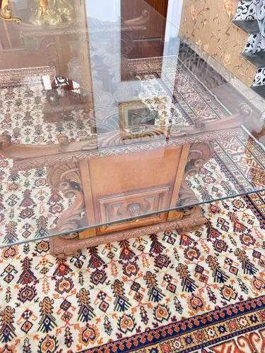Mesa colonial antiga 