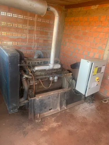 gerador motor perkins 75 kVA