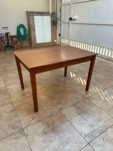 Mesa de Madeira Simões 125x85 cm - Excelente Estado