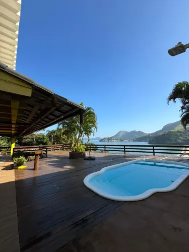 PRAIA BRAVA - VENDA