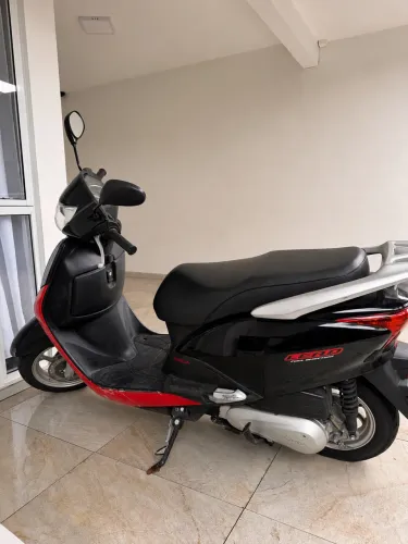 Honda Lead novinha 