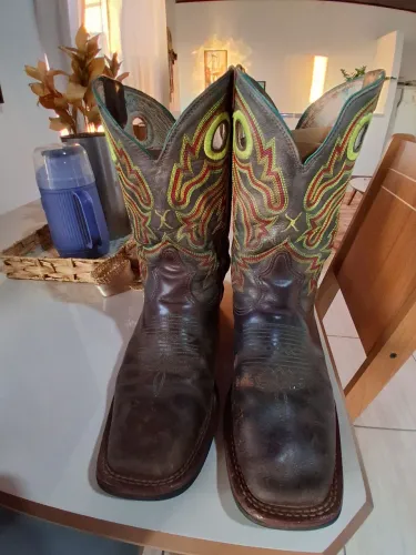 Bota DGO