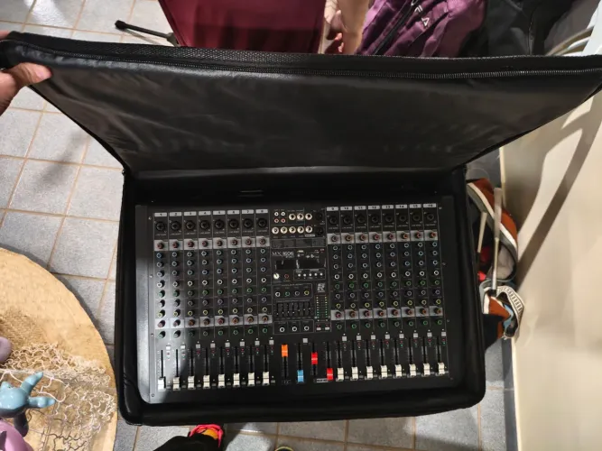 Mesa de Som Staner MX 1606 FXR