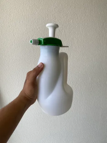2 PULVERIZADORES GUARANY 1,2L SEM USO