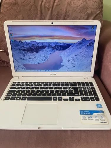 Notebook Samsung Essentials