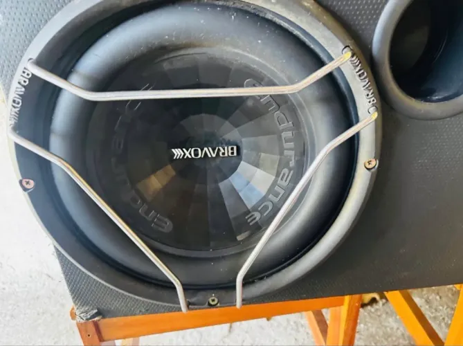 Caixa selada BRAVOX