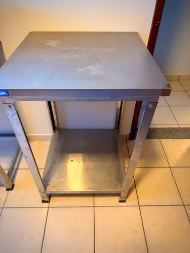 MESA INOX