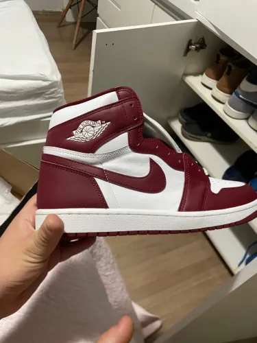 Vendo Air Jordan High OG Team Red