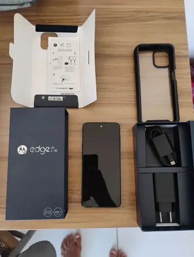 Moto Edge 20 lite