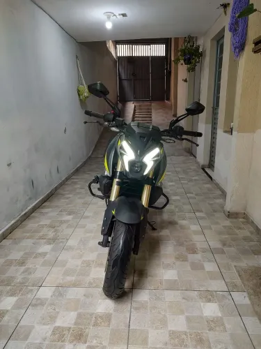 Vendo ou troco Bajaj Dominar NS400z
