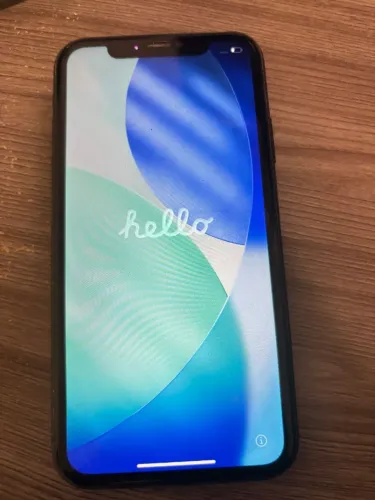 Iphone 11 64 Gb com Saúde da Bateria em 75
