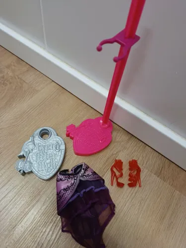 Lotinho ever after high