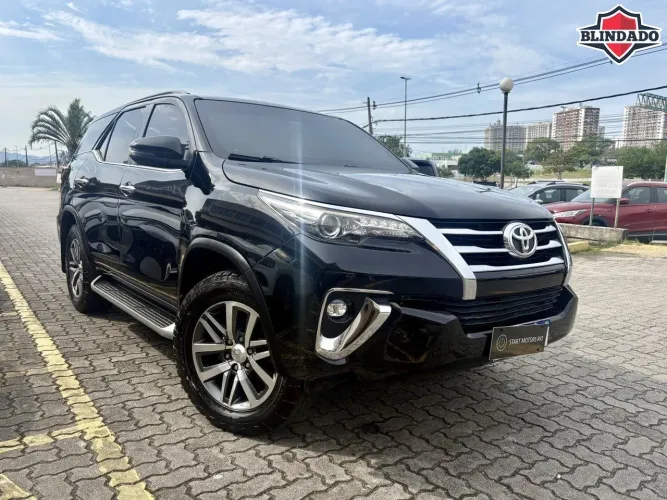 Toyota Hilux SW4 4X4 2.8 Diesel 2020