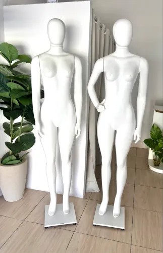 Manequins