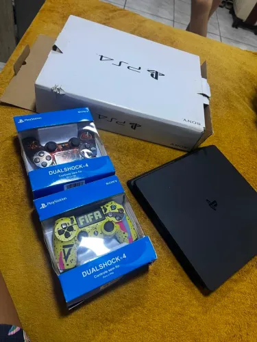 Ps4 slim