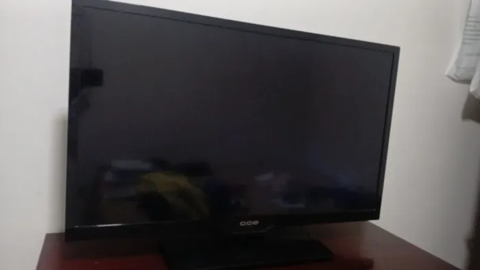 Tv CCE 39" com defeito ( mancha na tela)