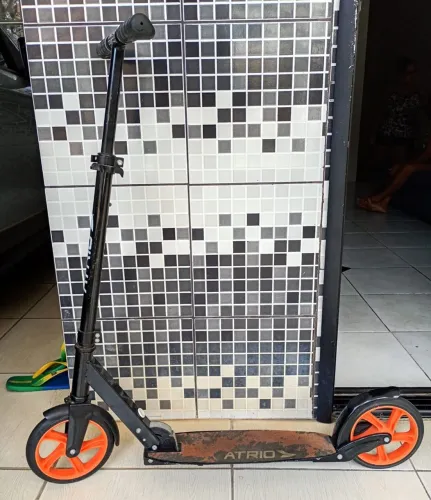 Patinete Átrio Juvenil com Rodas Grandes