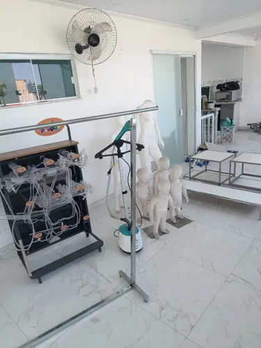 Utilidades para loja de roupas infantil 