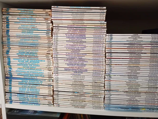 Hqs - TEX - Lote com 144 gibis - revistas em quadrinhos de faroeste