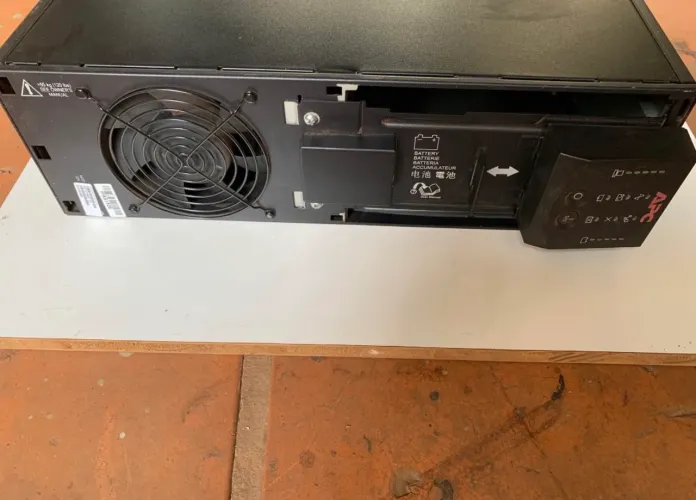 APC Smart-UPS RT 6000VA / 4200W - Online Rack 3U
