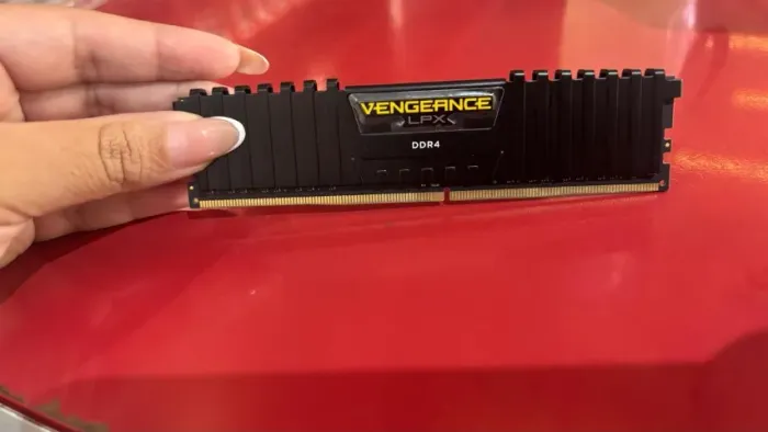 MEMORIA RAM VENGEANCE 08GB DDR4 3000MHZ