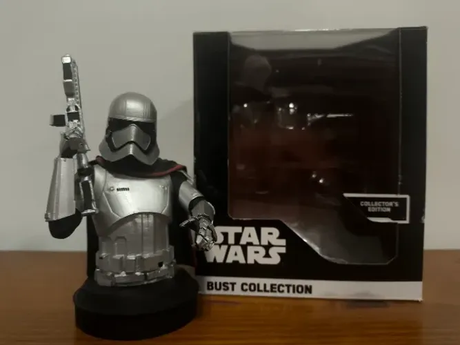 Star Wars Busto de Coleção De Agostini - CAPITÃ PHASMA (acompanha caixa e revista)
