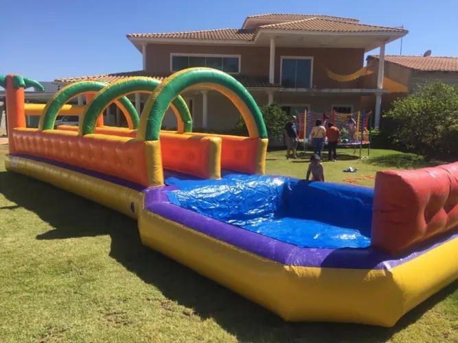 Brinquedos infláveis promoção 