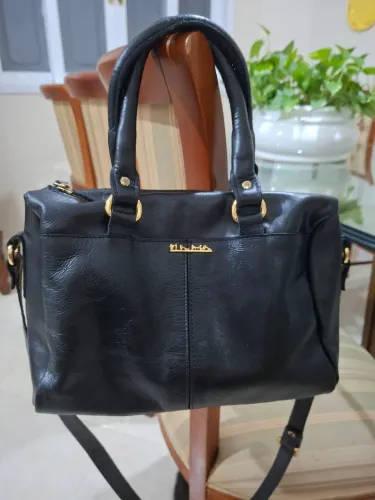 Bolsa transversal baú de couro (Via Mia).