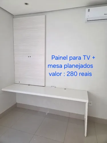 Painel e Painel com escrivaninha 