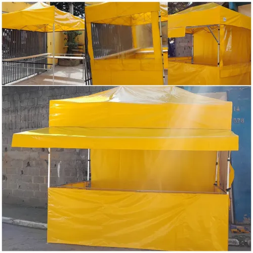 Barraca completa para vendas ambulantes com dois balcão frontal e lateral e toda fechada.
