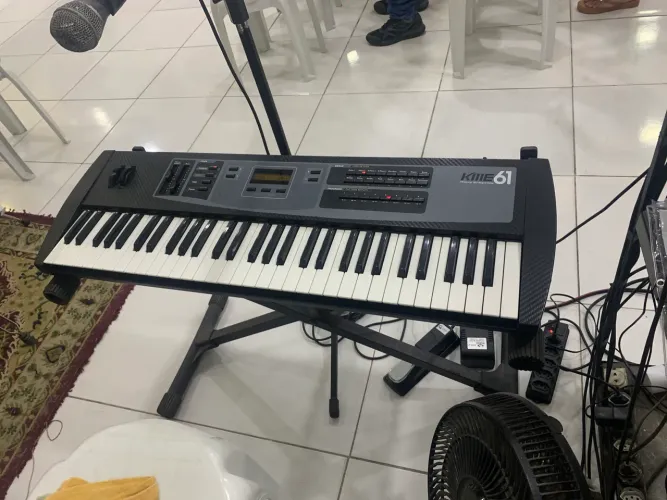 Teclado kurzweil kme 61
