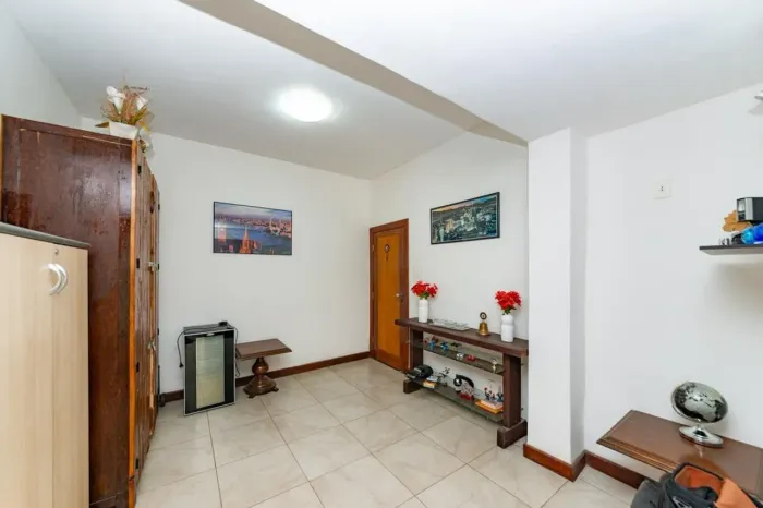 Casa à Venda - Coração Eucarístico, 8 Quartos, 401 m2