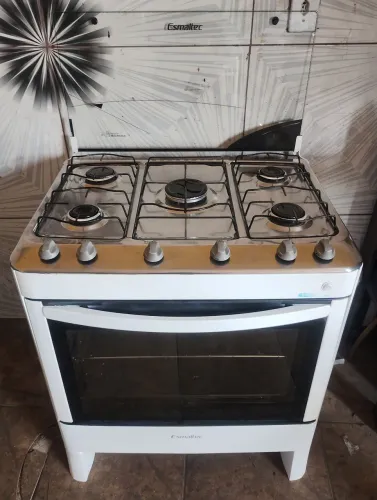 Vendo fogão semi novo 