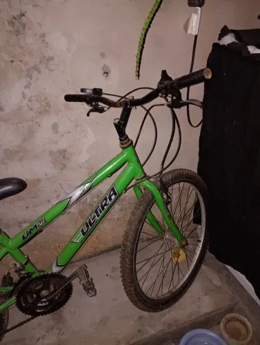 Bicicleta aro 24 verde 