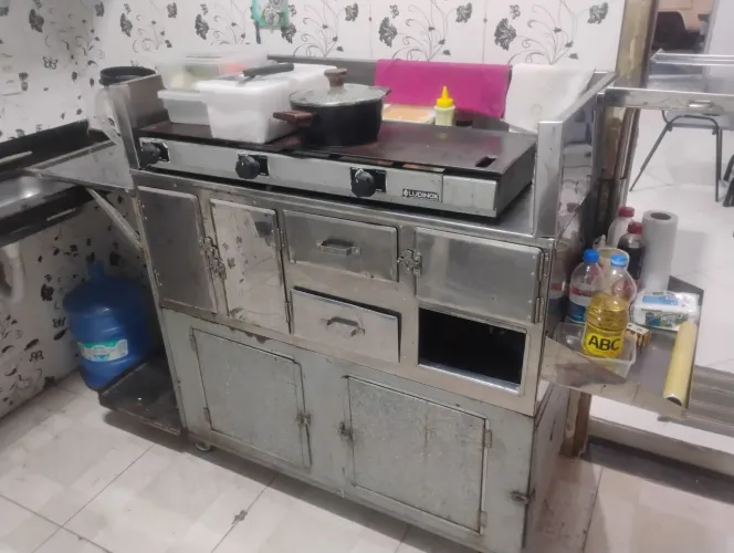 Vendo carrinho multiuso de inox