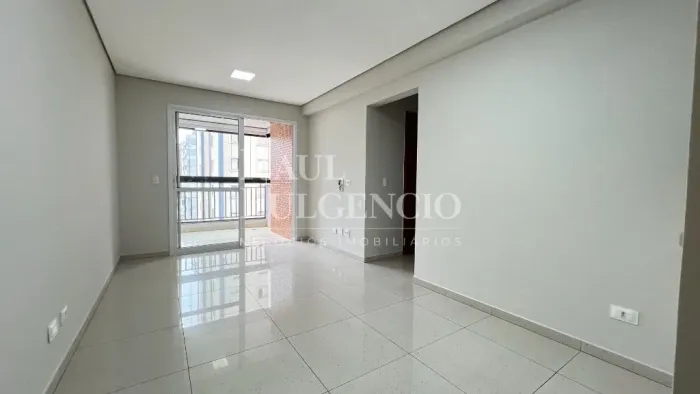3 quartos, sendo 1 suíte para alugar no centro