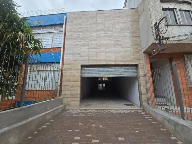 Ponto Comercial/Loja para Aluguel no Bairro Cidade Baixa com 150 m² de Área Útil
