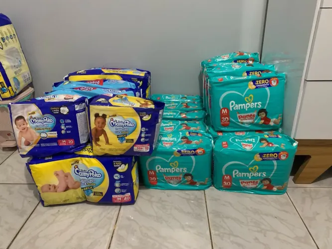 VENDE-SE FRALDAS TAMANHO M