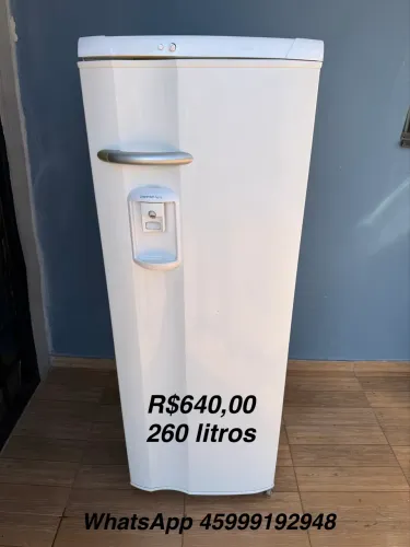 Geladeira pequena e econômica 260 litros