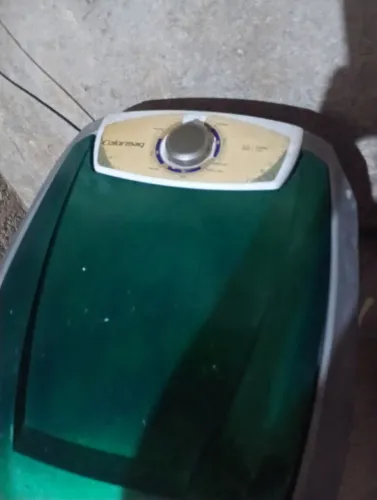 Tanquinho de lavar roupa 