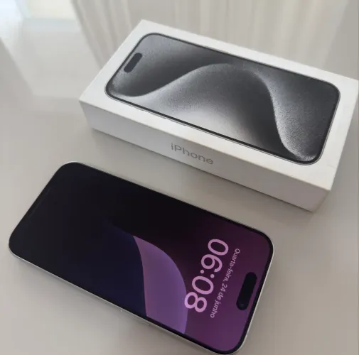 Vendo IPhone 15 pro 256 GB