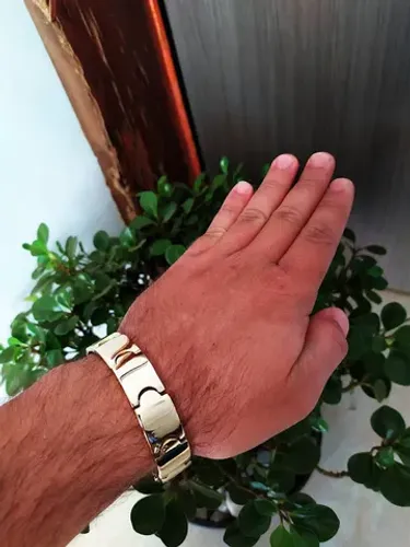 Bracelete de moeda antiga