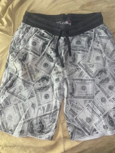 Short moletom do dólar 